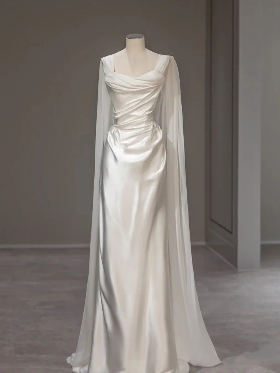 Luolandi Satin Pleats Straps Wedding Dress Elegant Party Dress Floor Length Evening Dress